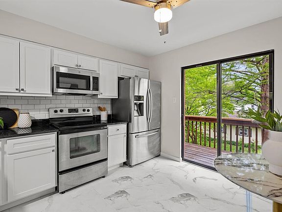 5th image of 435 S Clay Ave APT 8