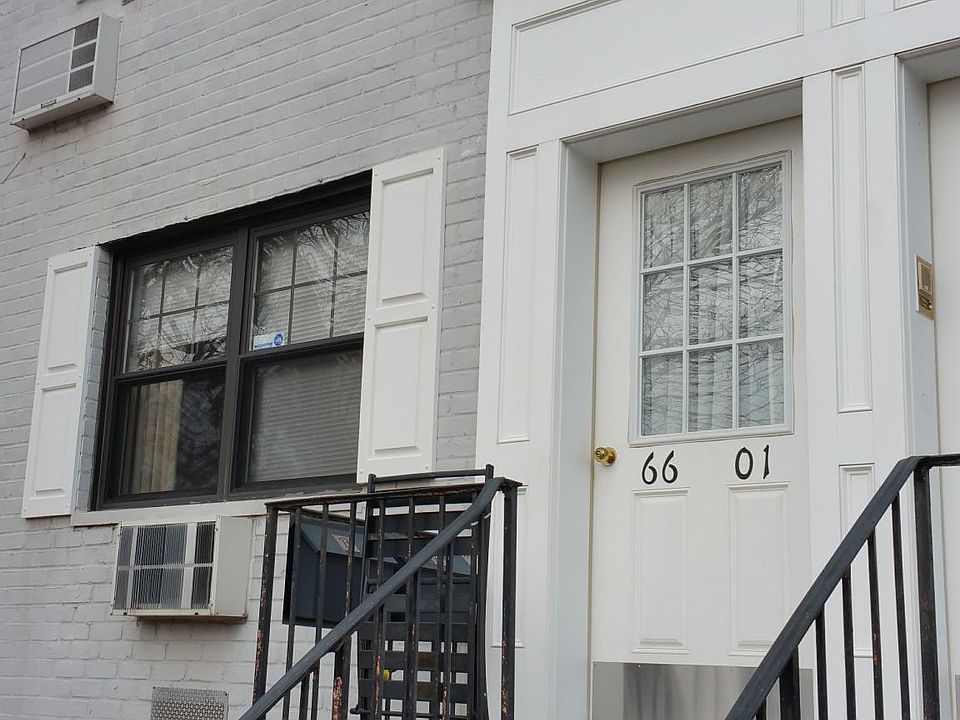 1st image of 6601 Park Dr E #B