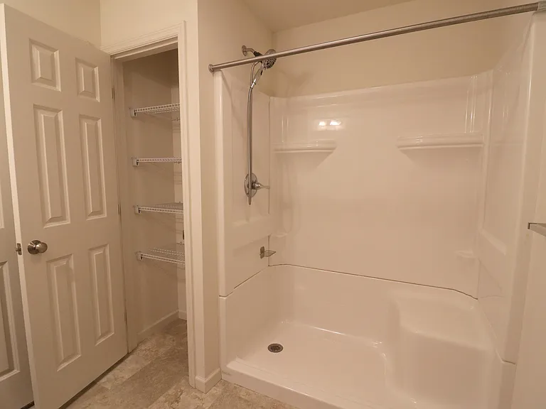 1605 W Main St #E — Photo 17