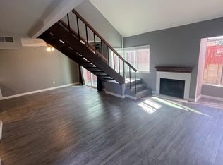 15742 S B St #B, Tustin, CA 92780