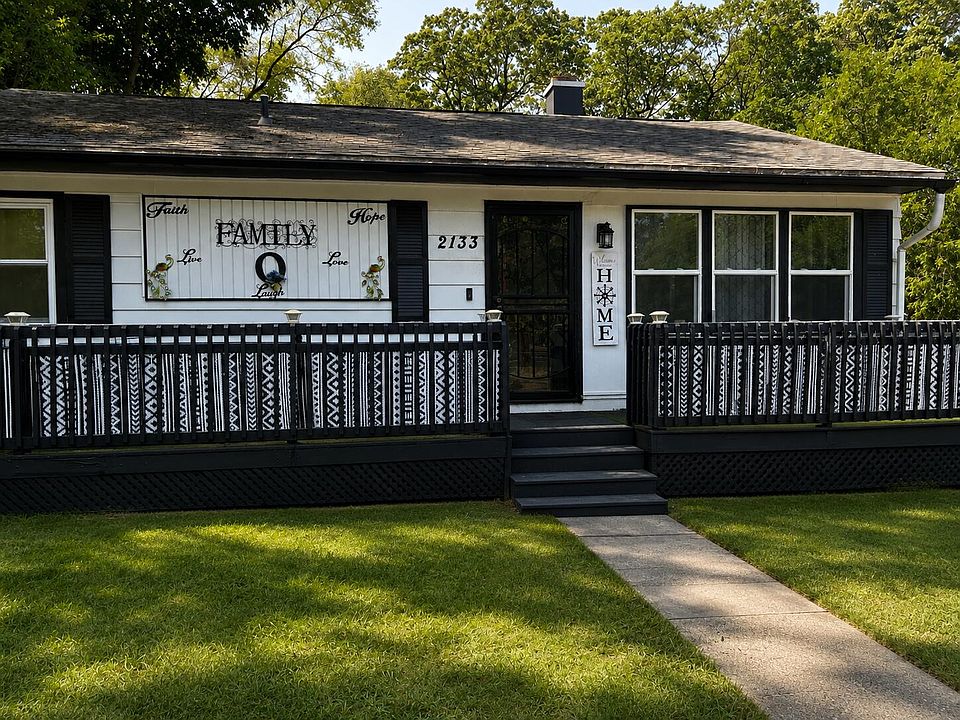 1st image of 2133 Riordan St
