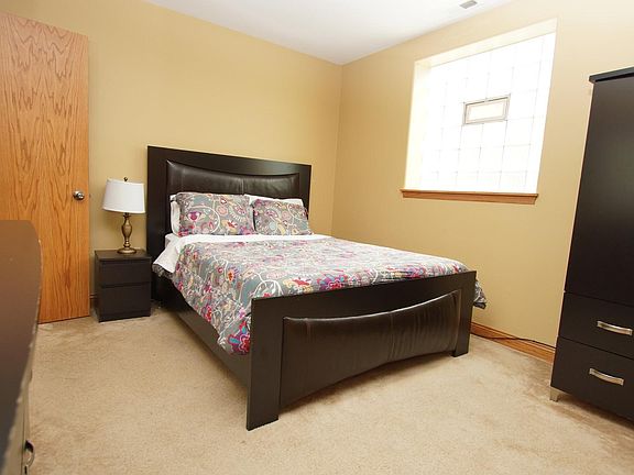 5th image of 2630 N Ashland Ave #1