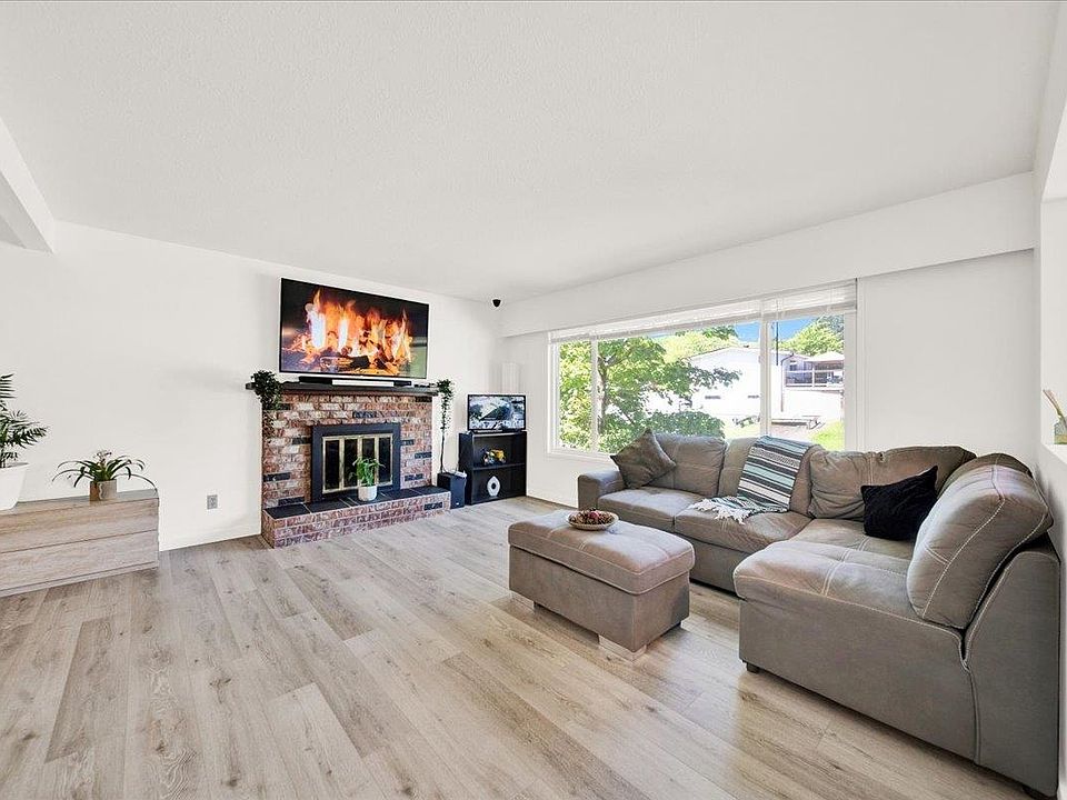 1st image of 32410 Diamond Ave