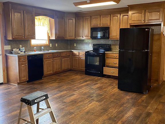 2nd image of 129 Amos Lake Dr