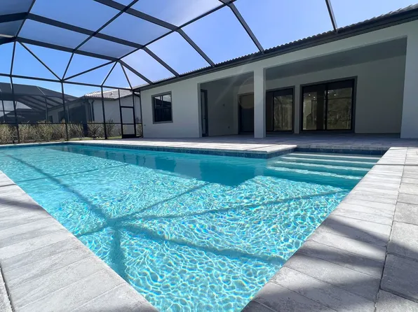 9547 Curlew Dr, Naples, FL 34120