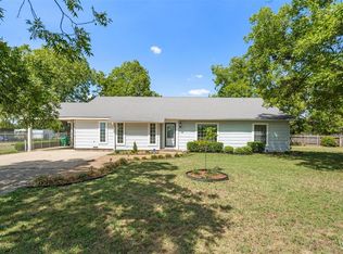 305 Santa Anna Ave, Coleman, TX 76834