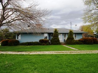 10001 Helmar Rd, Newark, IL 60541