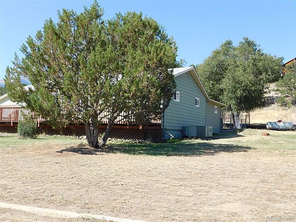 3rd image of 340 Holiday Hills Dr