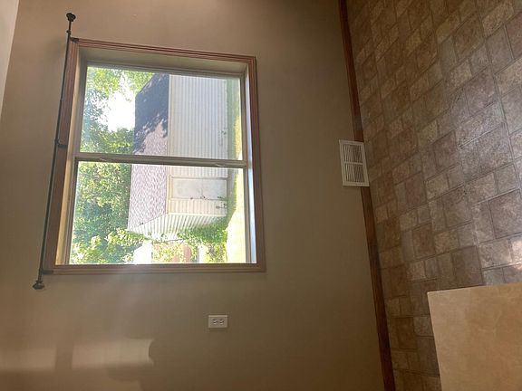 5th image of 1443 Academy Ave
