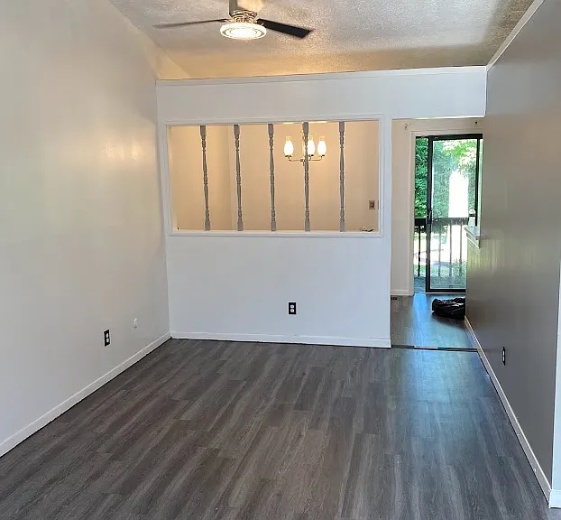 4976 Twin Woods Dr #1 — Photo 2
