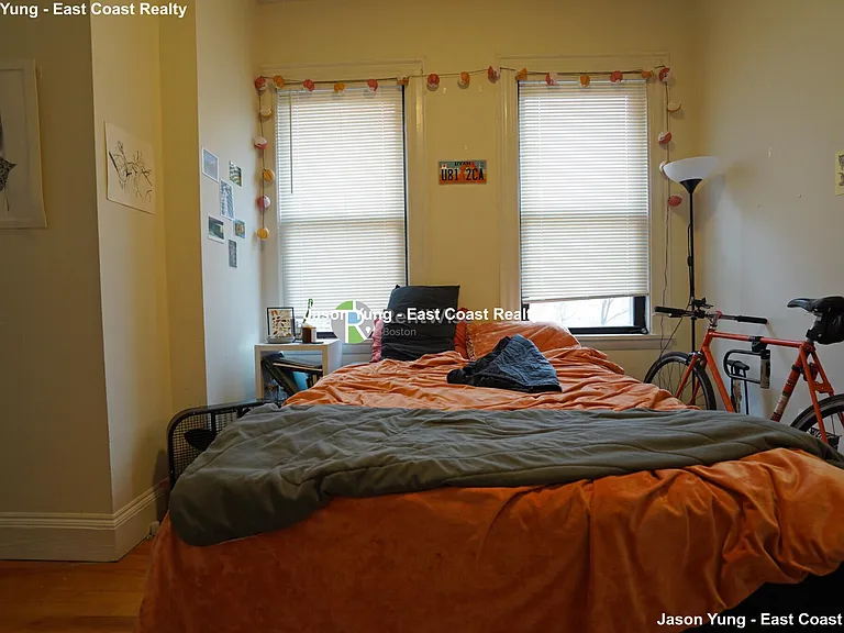 72 Gardner St #F2 — Photo 11