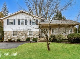 810 Church Rd, Oreland, PA 19075