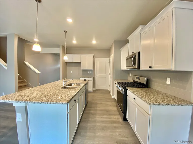 5070 Janga Dr — Photo 3