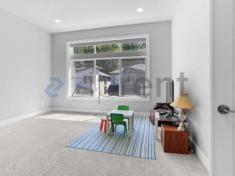 24369 NE 24th St — Photo 21