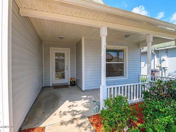 3rd image of 3730 Town Square Blvd #83