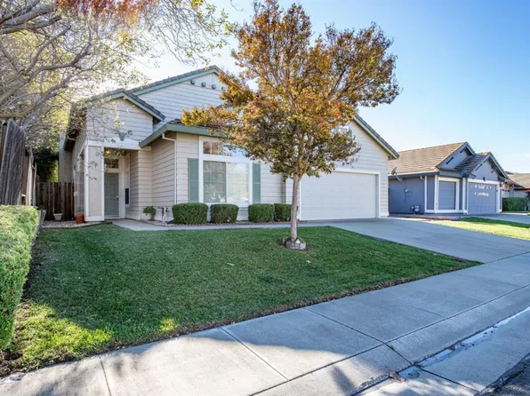 415 Schooner Ridge Drive, Dixon, CA 95620