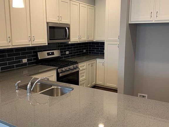 5th image of 2509 S Grand Blvd #A