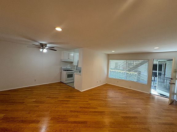 2nd image of 1530 Purdue Ave APT 7
