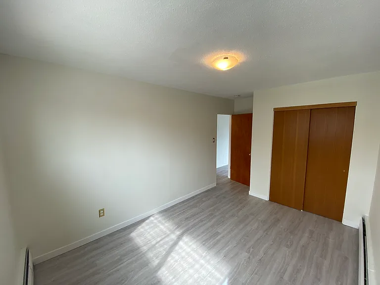514 12th St E #11 — Photo 19