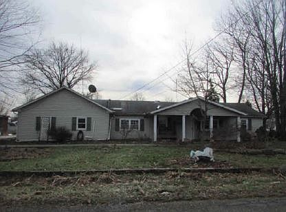 1st image of 421 Lauder Ave W