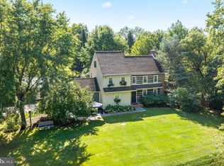 2 Ebelhare Rd, Pottstown, PA 19465