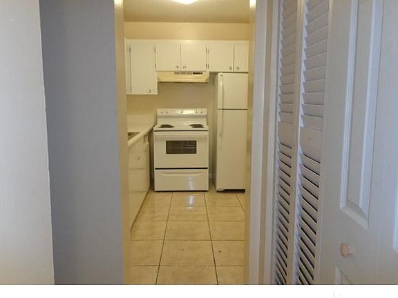 4th image of 4280 NW 78th Ave APT 11