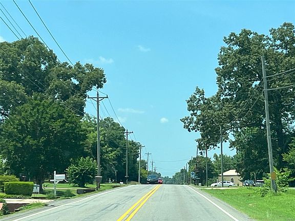 5th image of 22567 Us Highway 99 N