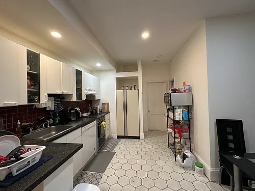 56 Park Vale Ave Photo 1