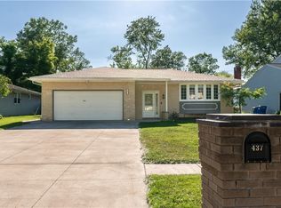 437 Vine Ln, Amherst, NY 14228