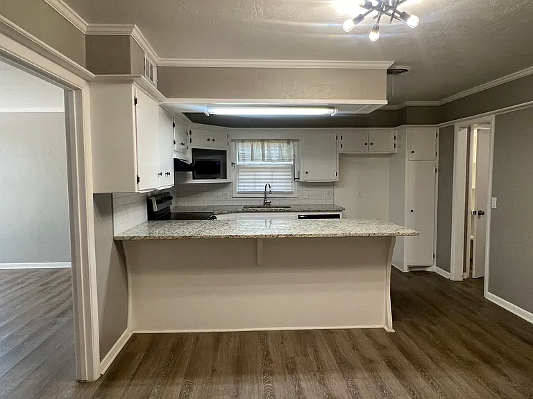 4313 Olsen Blvd — Photo 4