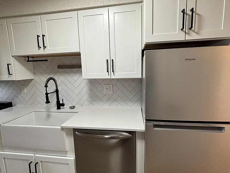 333 N Sherman St #204 — Photo 4