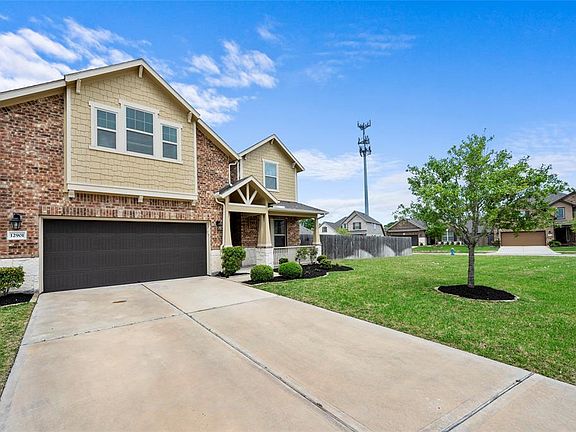 2nd image of 12901 Oak Falls Dr