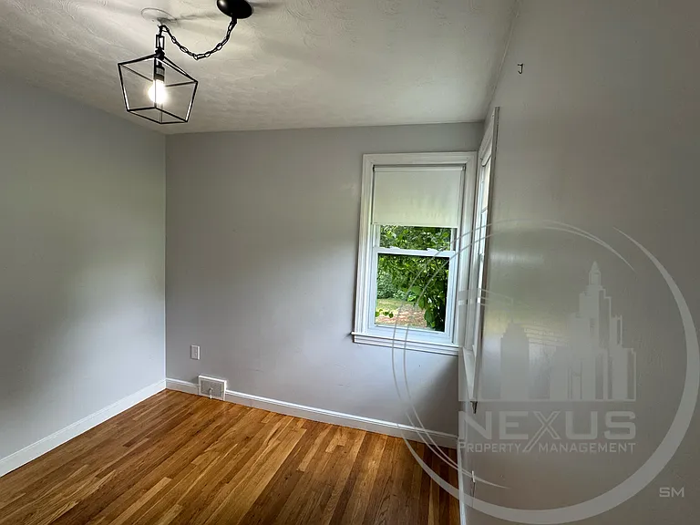 33 Northgate Rd — Photo 23