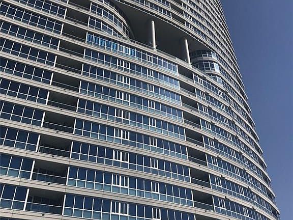 3rd image of 4575 Dean Martin Dr Unit 2512
