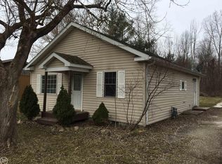 1883 Harvey Rd, Smiths Creek, MI 48074