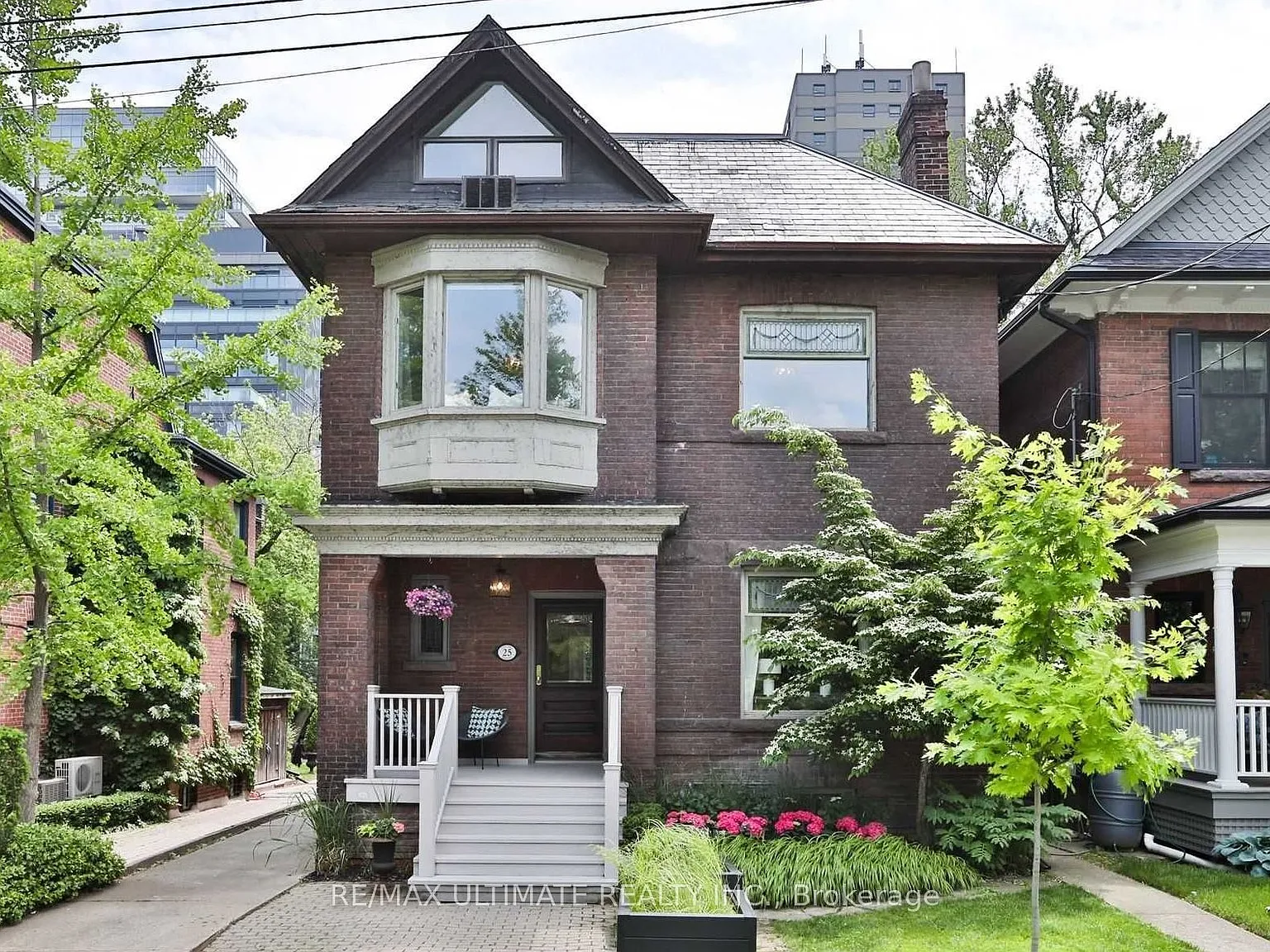 5 bed, $9,250 — Photo 1