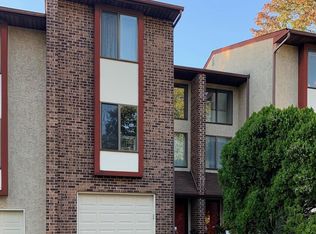 8-6 Aspen Way #86, Doylestown, PA 18901