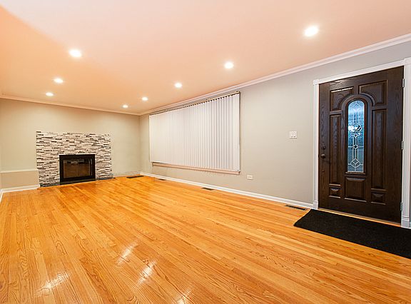5th image of 7140 Le Claire Ave