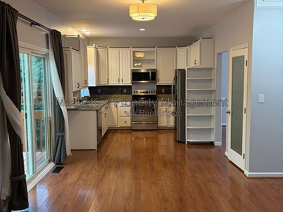3rd image of 2300 Clerestory Pl