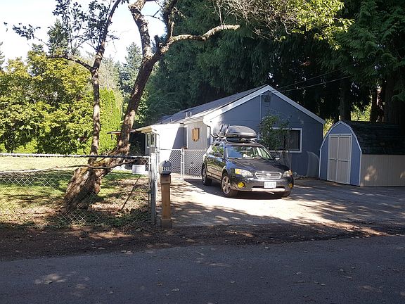 4th image of 4210 SE Hull Ave