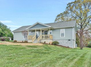 185 Mallard Cove Rd, Moneta, VA 24121