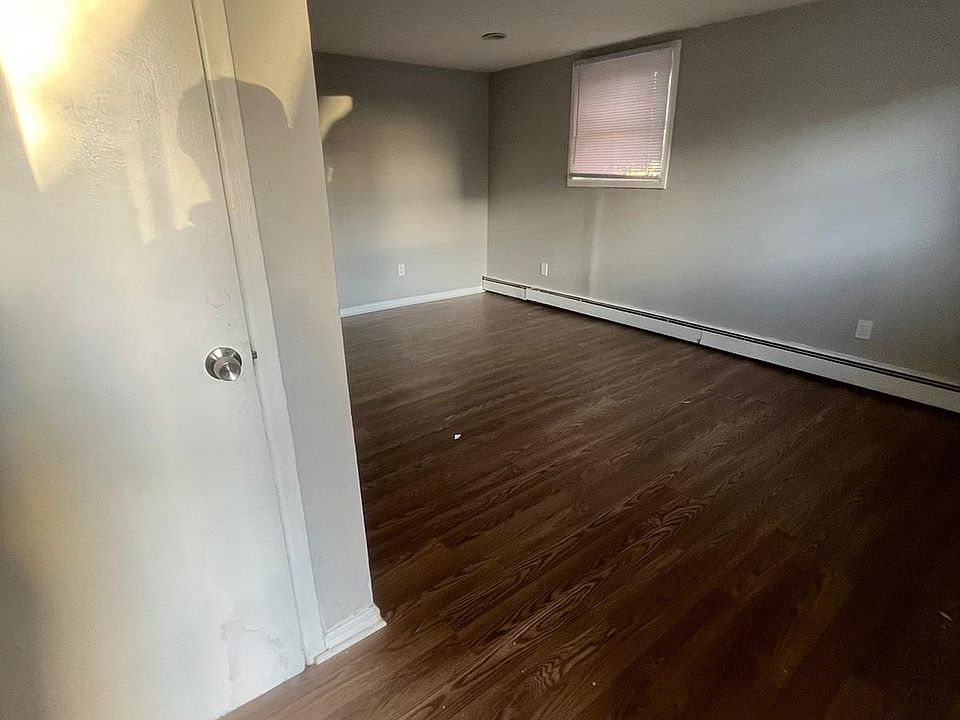 2nd image of 64 Harper Ave