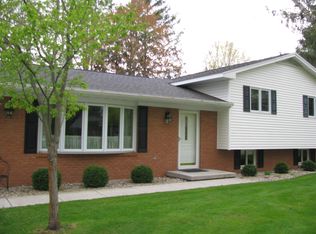 316 Orchard Ave, Clare, MI 48617
