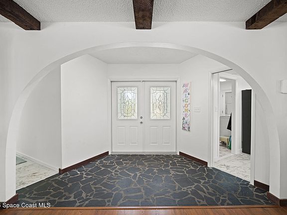 4th image of 1505 S Carpenter Rd