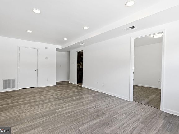 3rd image of 125 College Dr