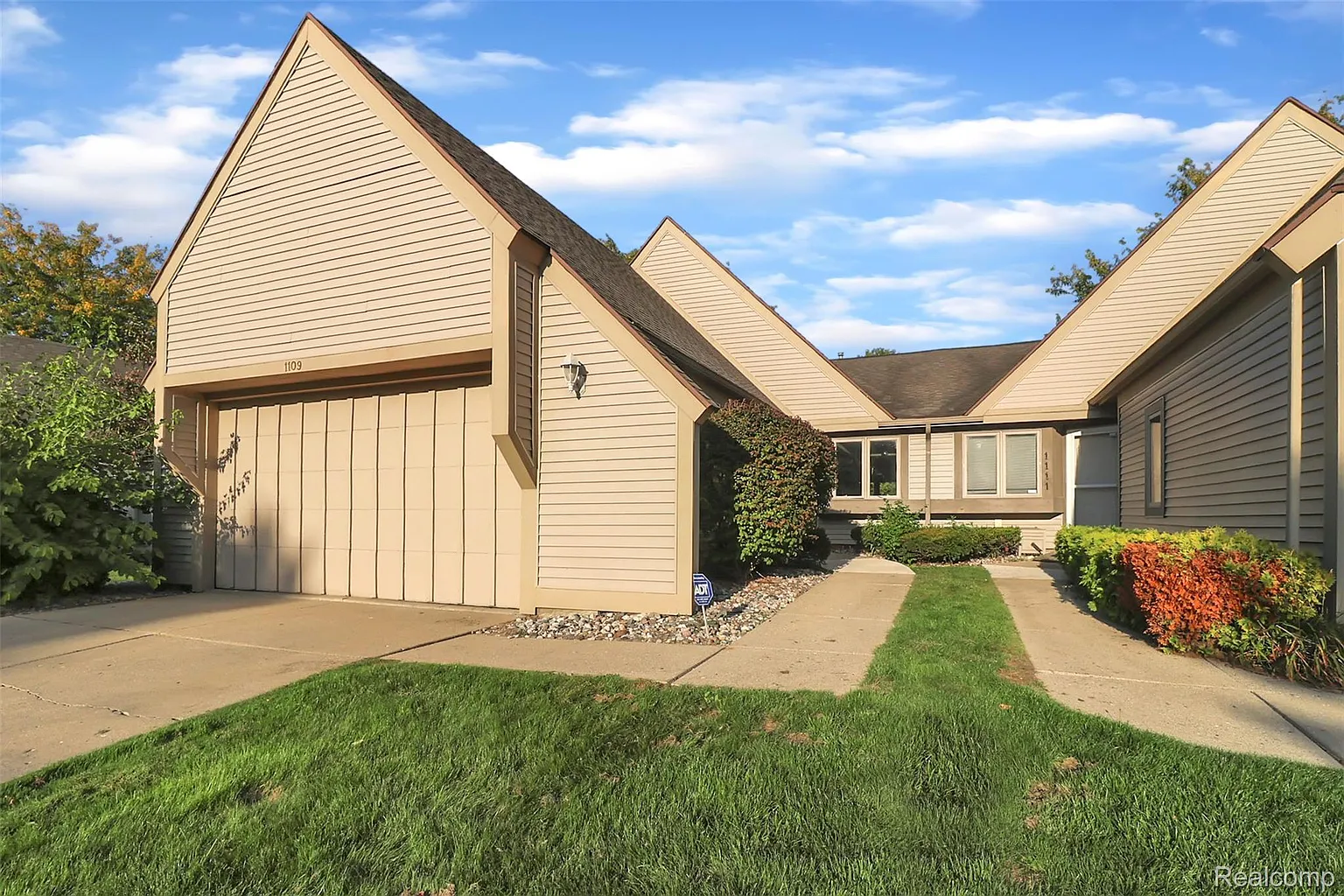 1109 Boulder Ct photo 1