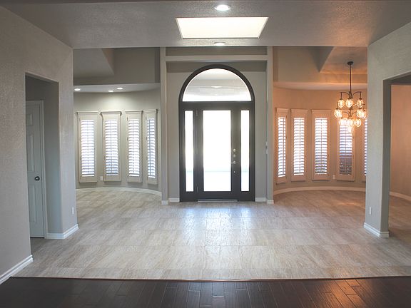 5th image of 6405 La Posta Dr