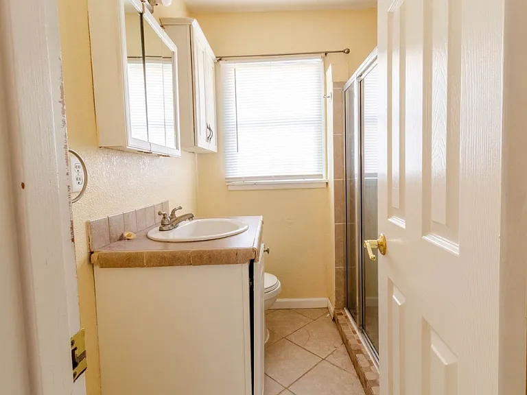 43 Gilbert Ave #1F — Photo 12