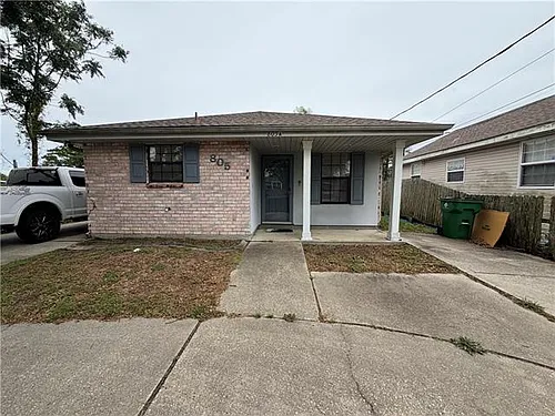 805 Oriole St Photo 1