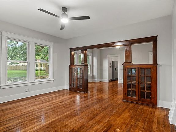 3rd image of 901 9th Ave